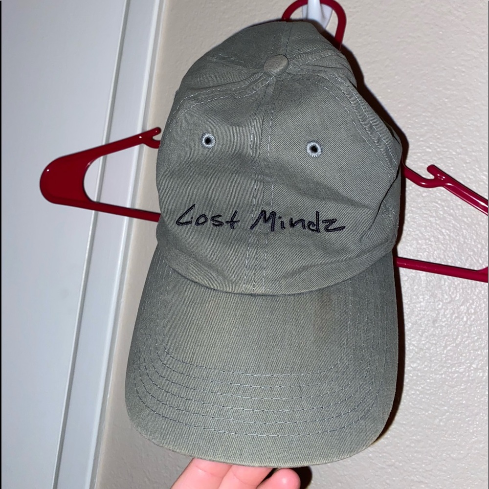 "lost mindz" hat